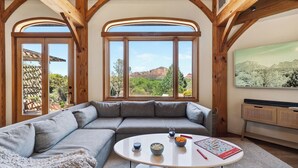 House (4 Bedrooms) | Interior - Timber & Rock Retreat by Avantstay Hot Tub + Outdoor Dining + Firepit Near Bell Rock Trails (Sedona)