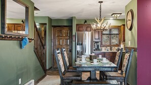 Rumah (4 Bedrooms) | Interior