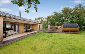 Terrace/patio - Beautiful home in Skjern with sauna (Skjern)