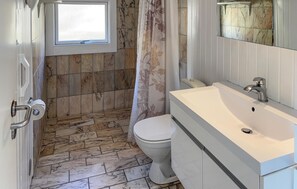 Shower - Pet friendly home in Hvide Sande with sauna (Hvide Sande)