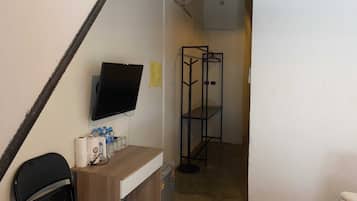 Shared Dormitory, Men only | Wi-fi percuma, cadar katil