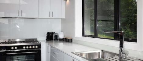 Fridge, microwave, oven, stovetop