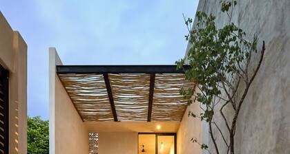 2 BR Oasis in Centro w/ Private Pool - Casa Kiik