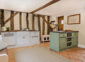 Interior - The Smithy's Cottage -  a cottage that sleeps 4 guests  in 2 bedrooms (Freston)