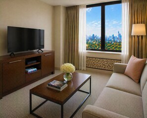 Junior Room | Living area - The Driftwood Stay (Toronto)