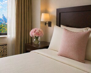 Junior Room - The Driftwood Stay (Toronto)