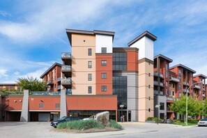 Exterior - Playa del Sol Suite 435 (Kelowna)