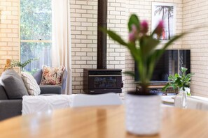 TV, fireplace - Swimming Creek Beach House (Nambucca Heads)