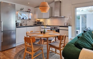 Fridge, microwave, dishwasher, coffee/tea maker