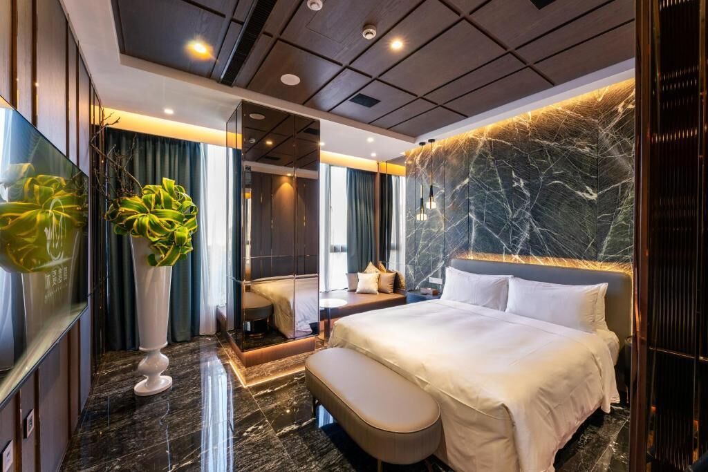 Quarto casal luxo, vista para a cidade