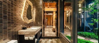 Moonshy Villa
