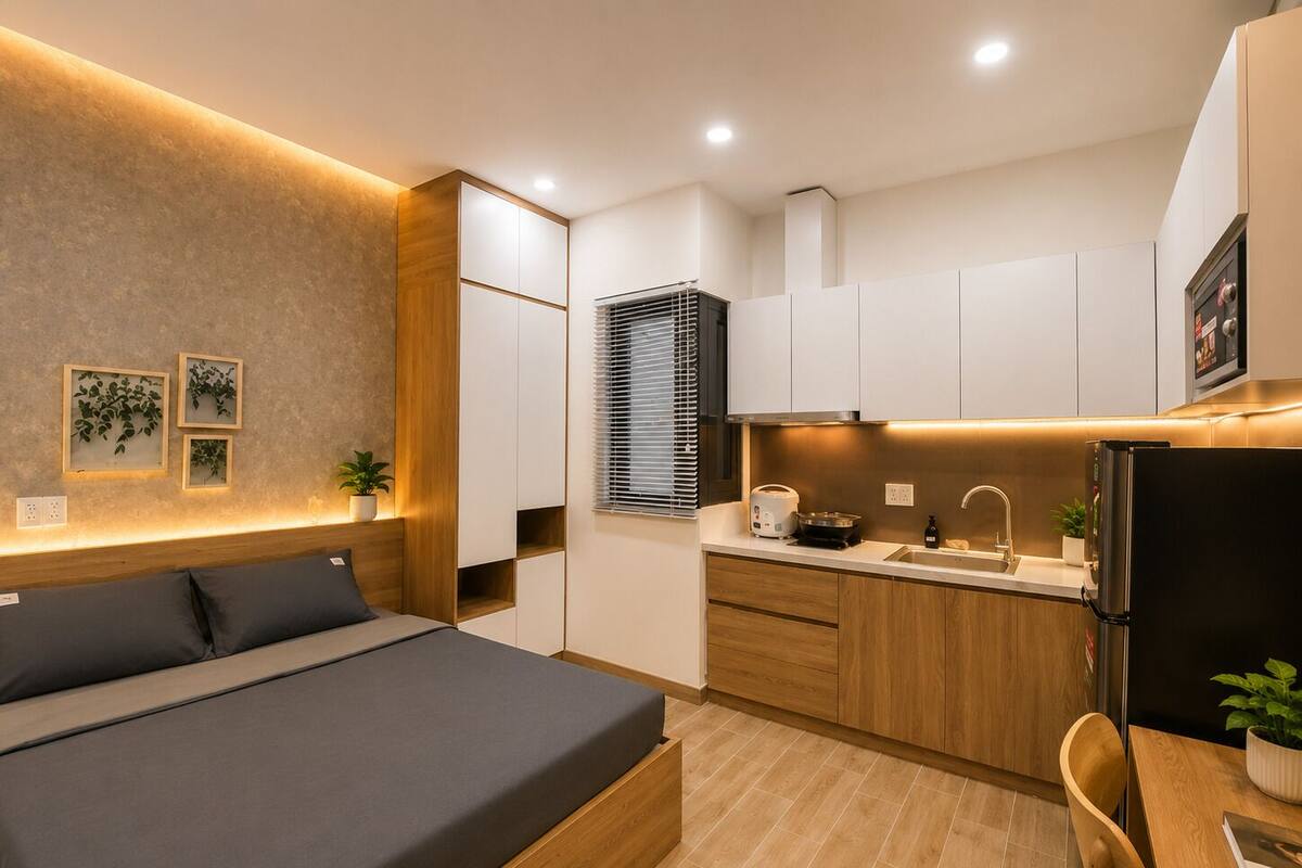 In-room safe, desk, free WiFi