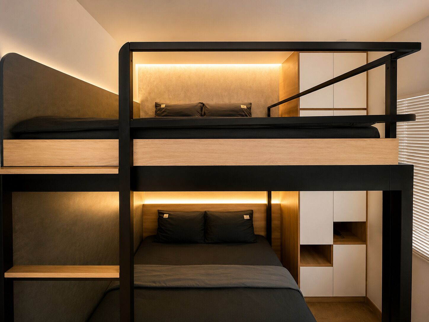 Family Studio | In-room safe, desk, WiFi (free)