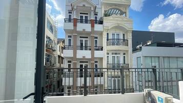 Superior Apartment, City View | Property grounds
