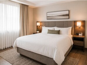 Room - The Linden (Toronto)