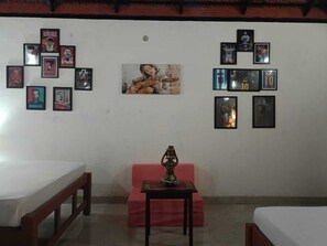 Family Room, Garden View