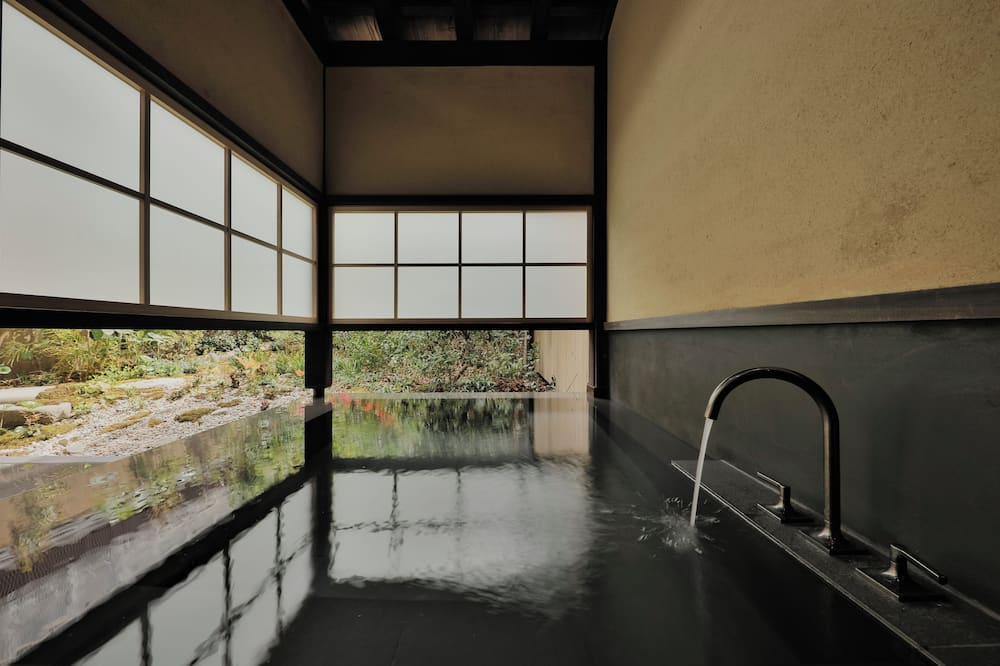 Niwato House