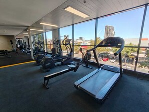 Fitness facility - Apartment in Adelaide CBD with parking (Adelaide)