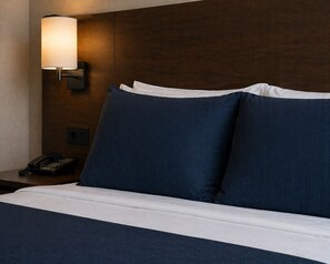 Classic Room - Velvet Key Hotel (Toronto)