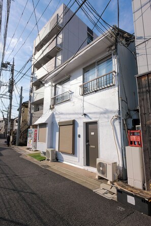 Exterior - Gorgeous 1-bedroom apartment with AC in lively Setagaya, near Daitabashi Station (Setagaya)