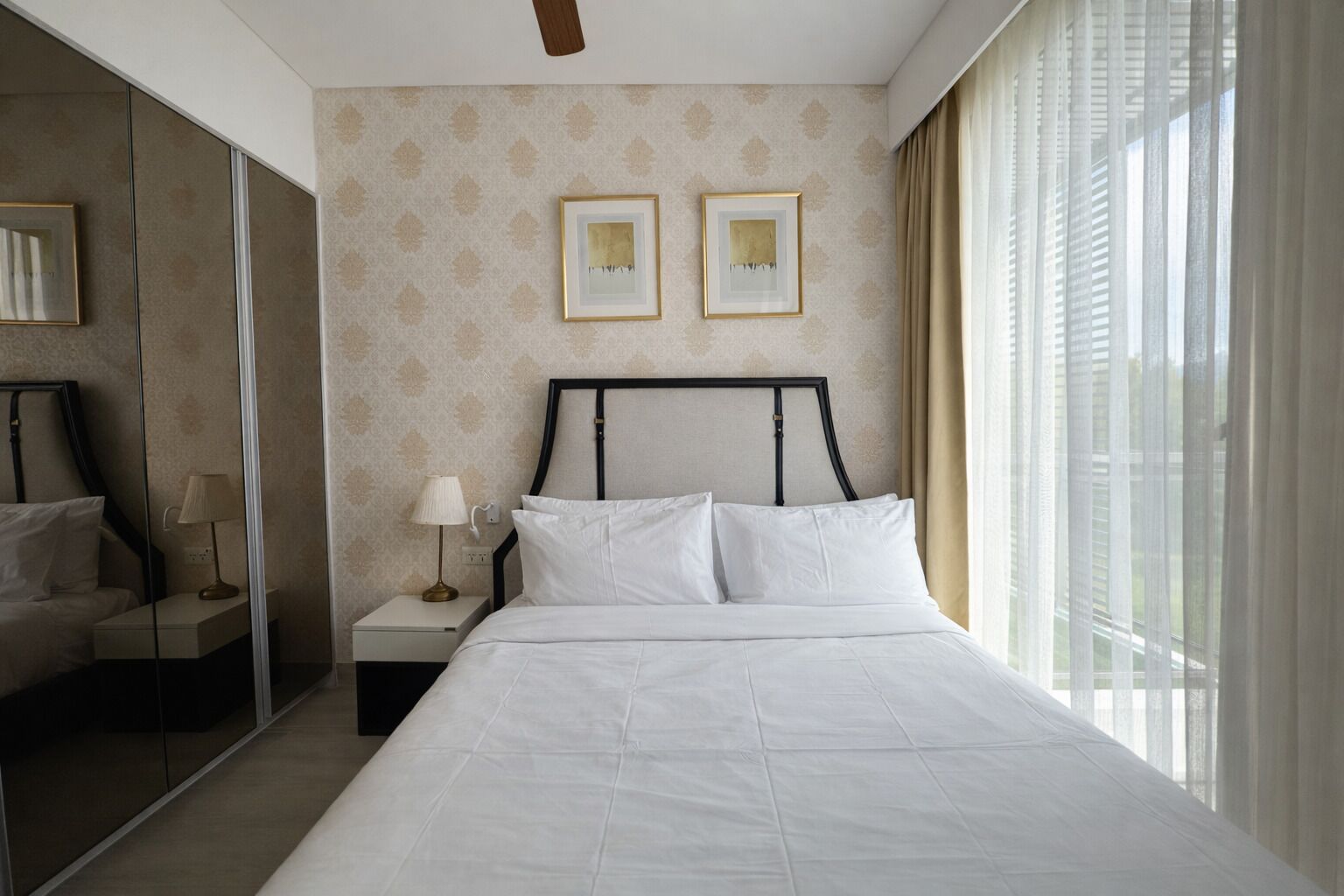 3 bedrooms, iron/ironing board, Internet, bed sheets