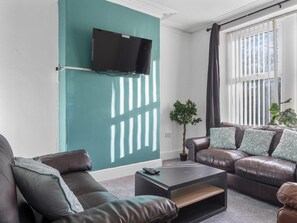 Hus - 4 sovrum | Vardagsrum