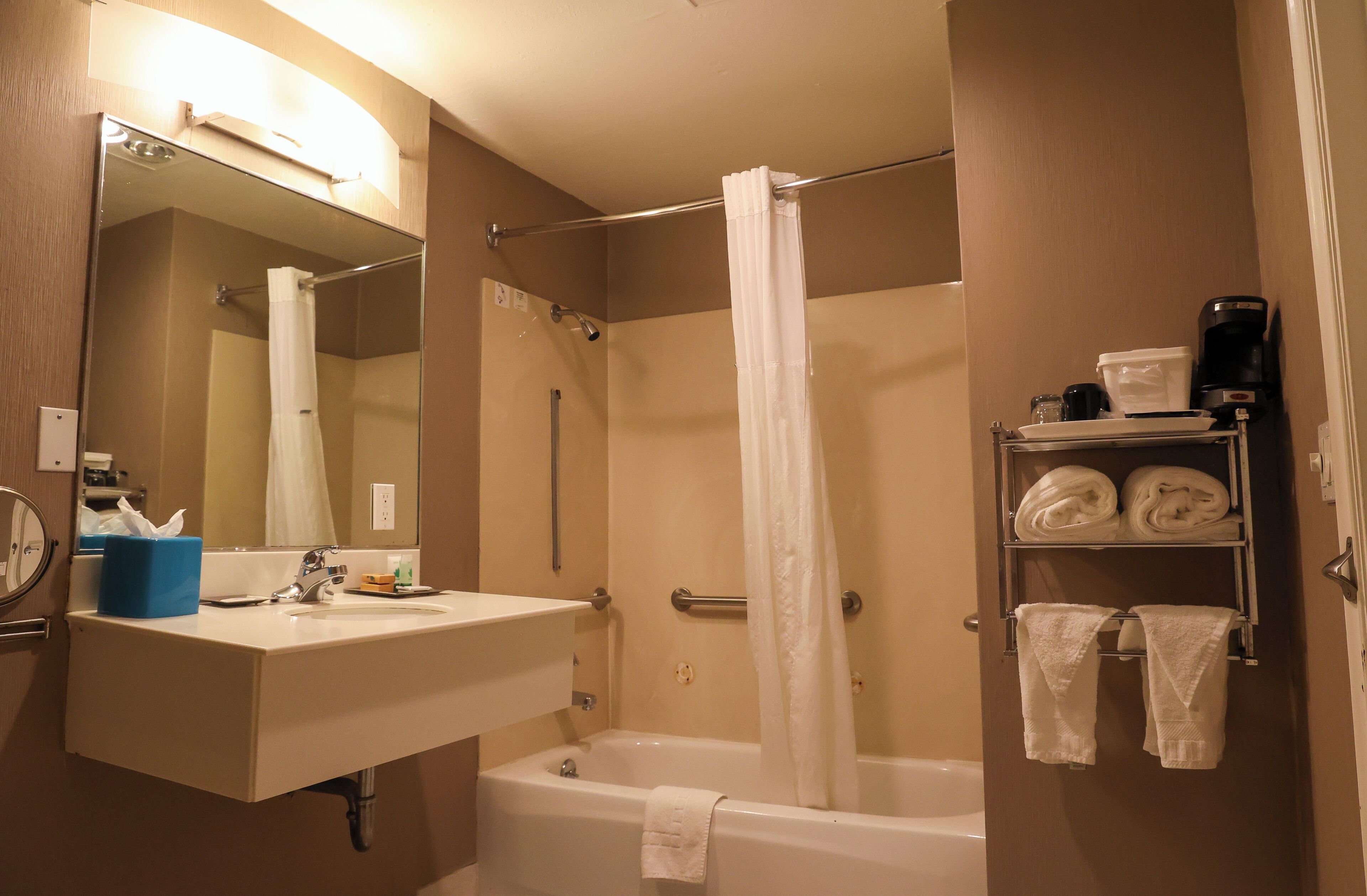 Affordable Sf Centrally Located Motel Room,free Parking,near Moscone,breakfast - San Francisco, CA