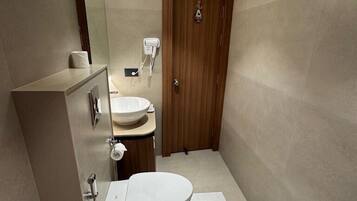 Free toiletries, hair dryer, towels, soap