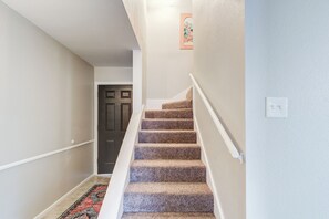 Interior - Entire home - BBQ and Pool Access (Lubbock)
