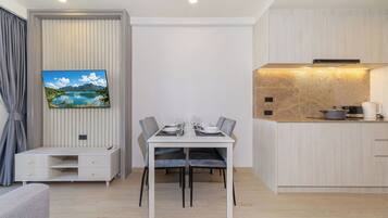 Condo, Balcony, Pool View | Dining