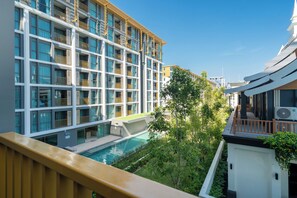 Condo, sacada, vista para a piscina | Vista da sacada