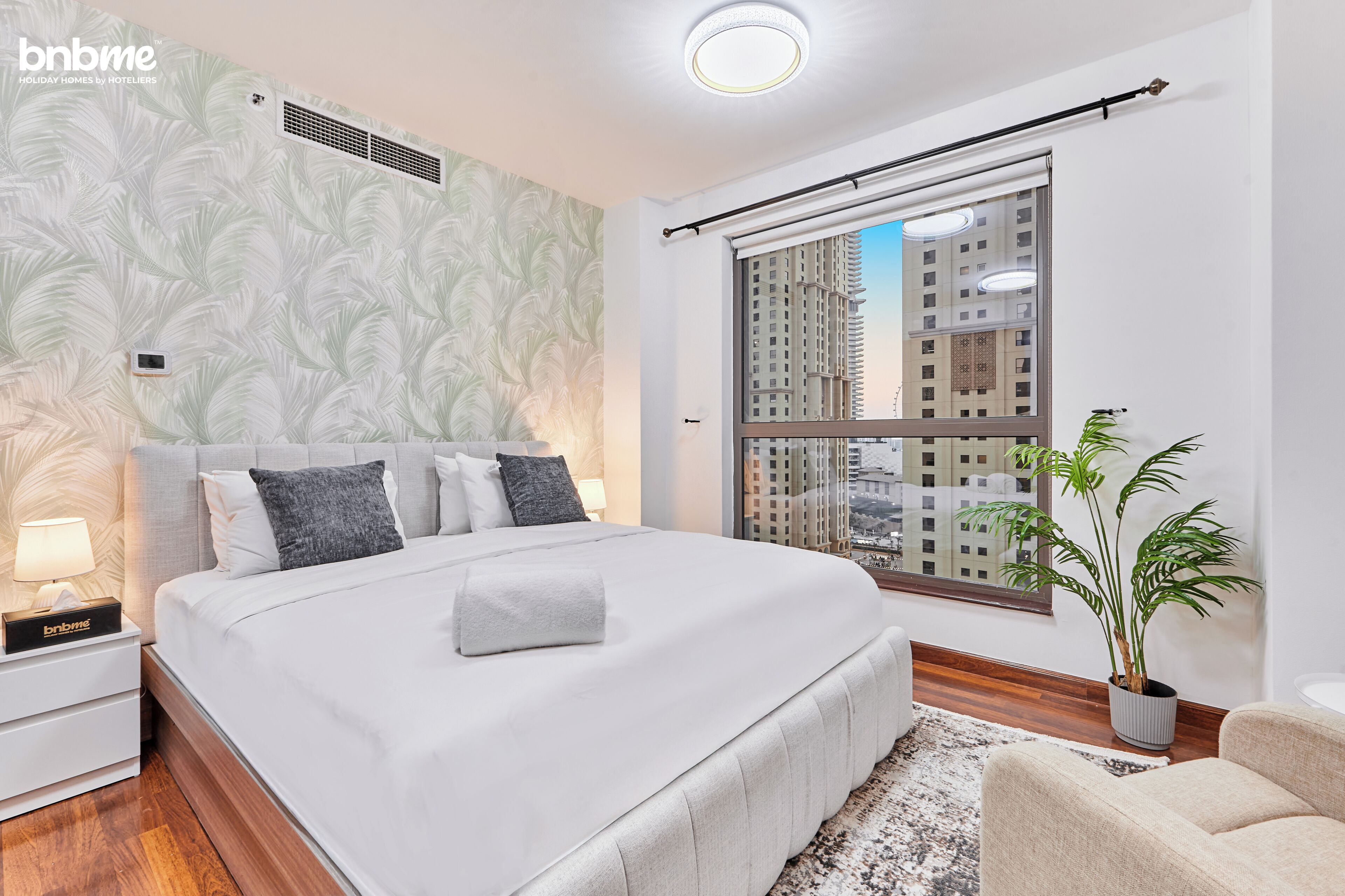 Deluxe Apartment, Partial Sea View | In-room safe, blackout curtains, iron/ironing board, free WiFi