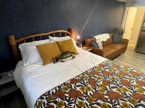 Unclassified image, 5 of 27, button - Cozy Tiny Home Cabin in Eva, TN (Eva)
