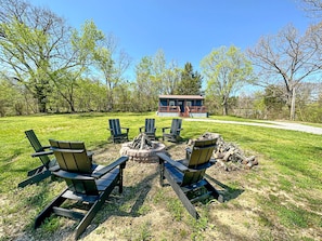 Property grounds - Cozy Tiny Home Cabin in Eva, TN (Eva)