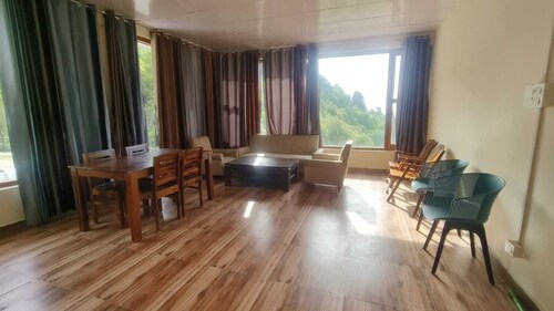Forest Rest House Gallu - Dharamkot