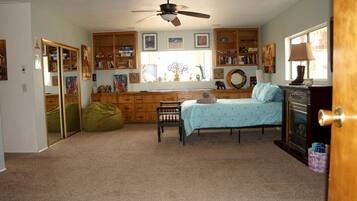 3 bedrooms, WiFi, bed sheets