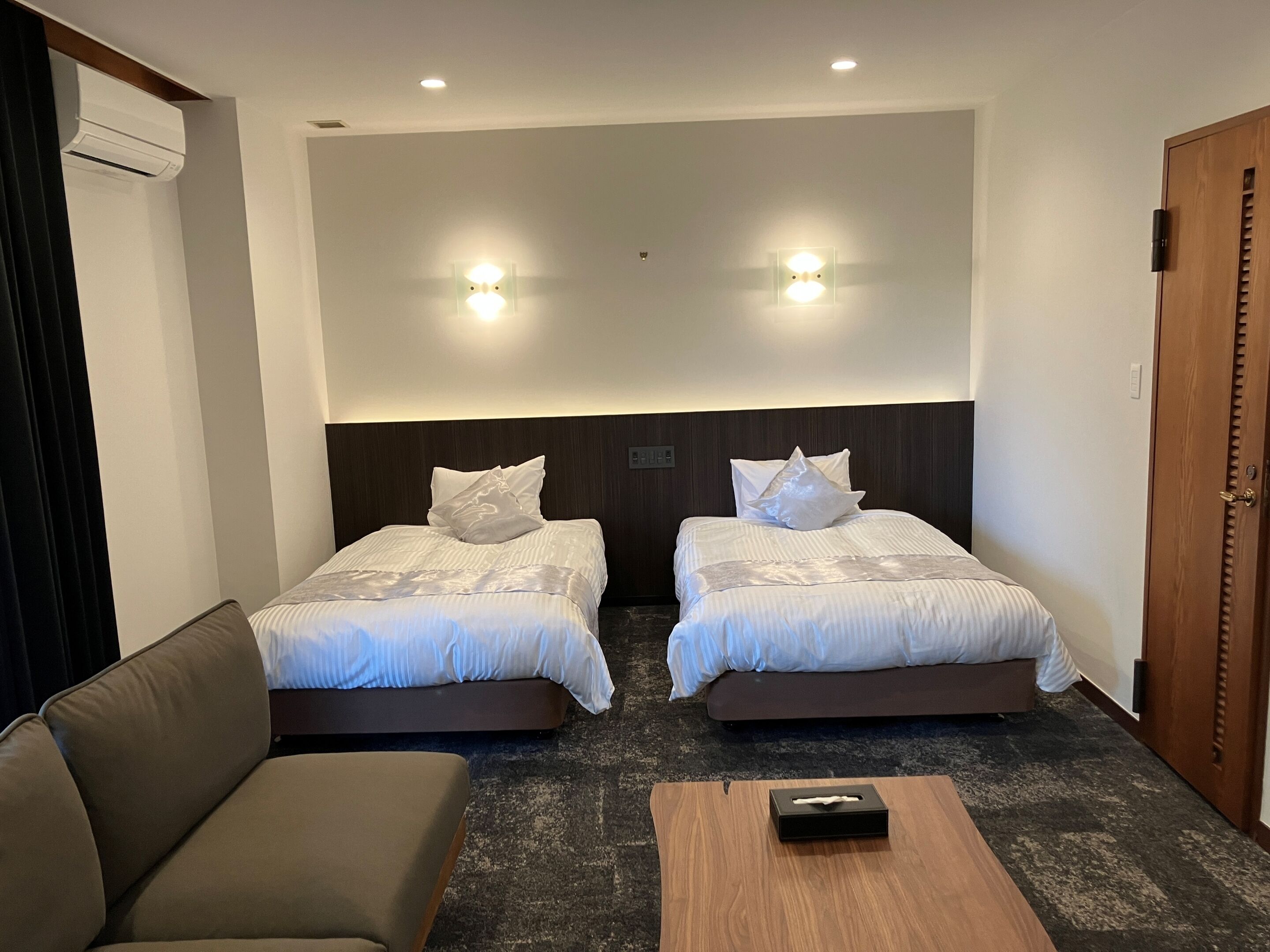 Standard Twin Room, Non Smoking | Desk, free WiFi