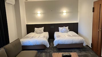 Standard Twin Room, Non Smoking | Desk, free WiFi