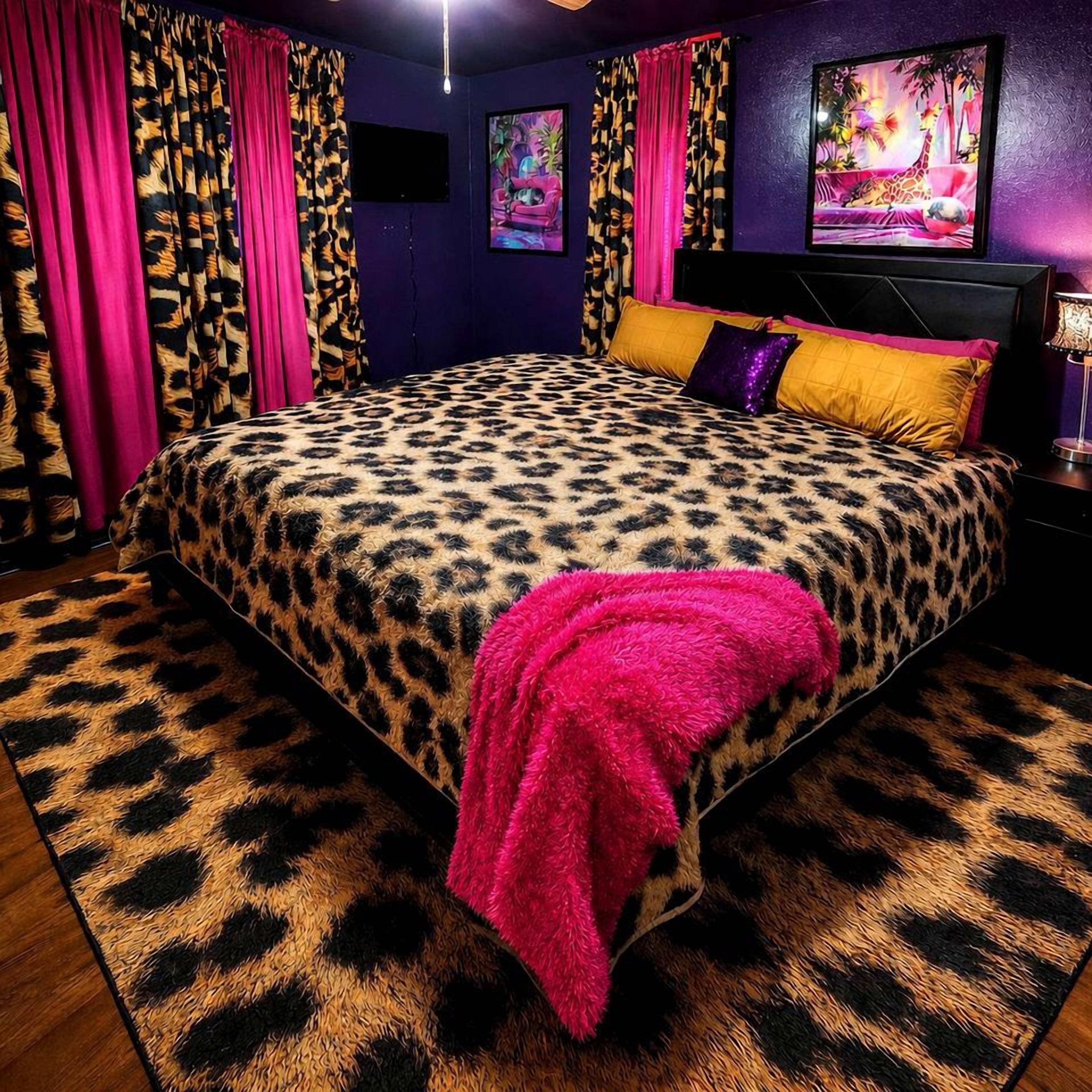 3 bedrooms, desk, iron/ironing board, WiFi