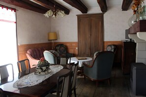 Dining - Country Cottage – In the Heart of the Dordogne (Mialet)