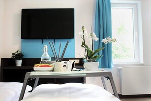 Room - 4 person holiday park home in Bendorf (Bendorf)