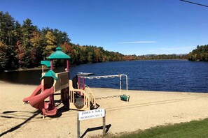 Children’s area - Haverhill Hideout: Secluded Log Cabin with Hot Tub for Family Relaxation (Haverhill)