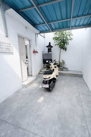 Property grounds - Luxury 2BR Villa • Private Pool • Quiet Canggu (Kuta Utara)