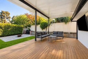 Terrace/patio - Modern Bendigo Retreat Near CBD (Bendigo)