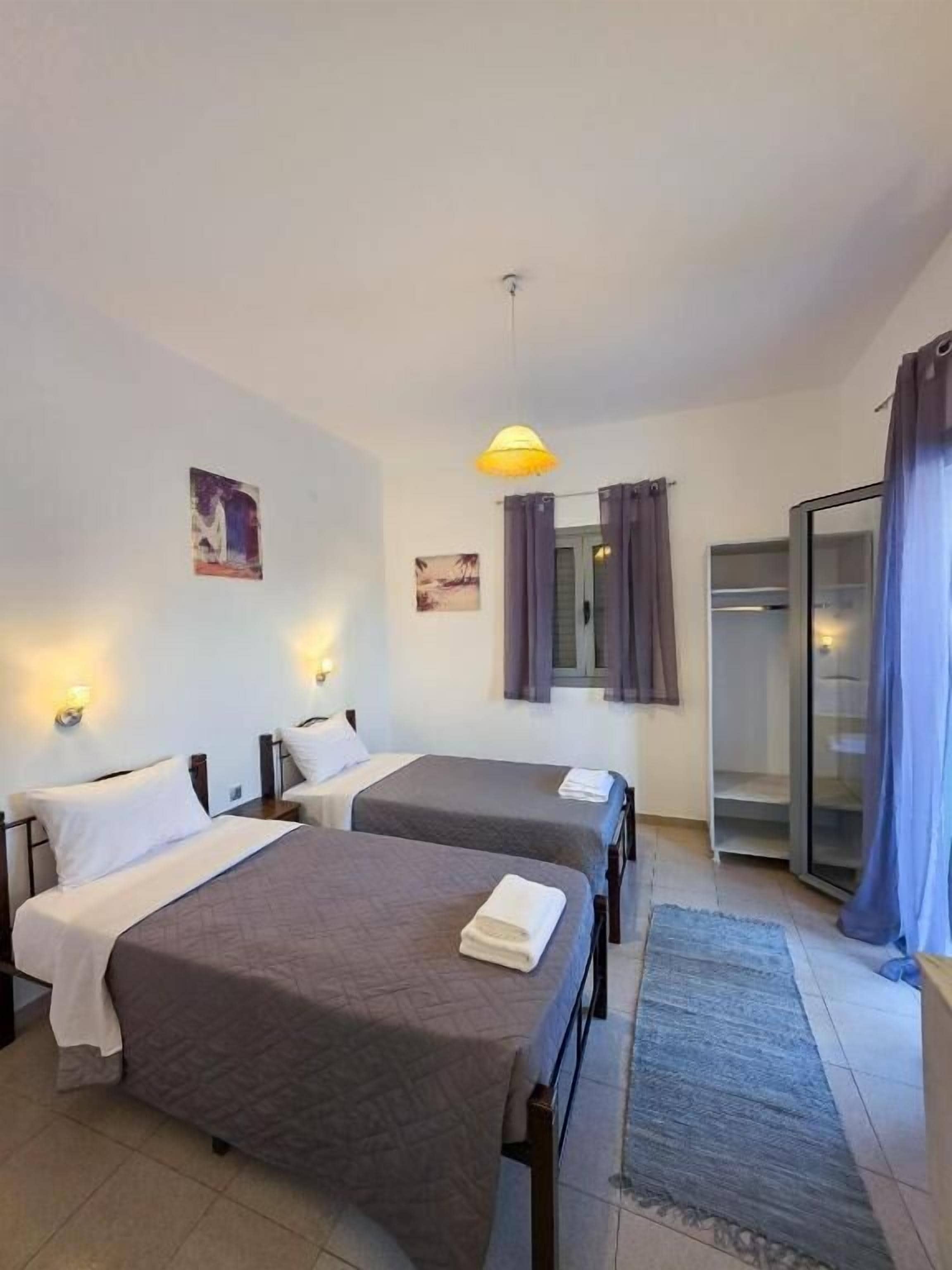 1 bedroom, iron/ironing board, Internet, bed sheets