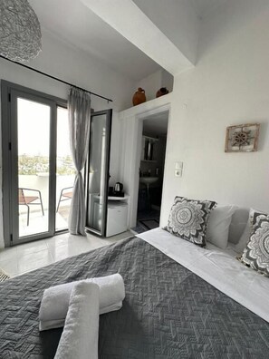 1 bedroom, iron/ironing board, Internet, bed sheets - Calypso Heaven Beautiful Double Room (Vothonas)