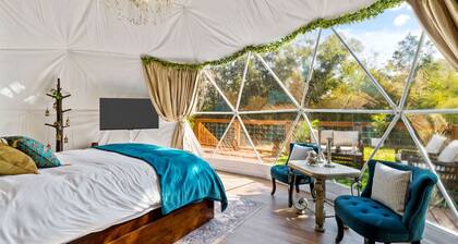 Beautiful Lofted Dome with Cozy Deck and Charming Design in Elgin, Texas