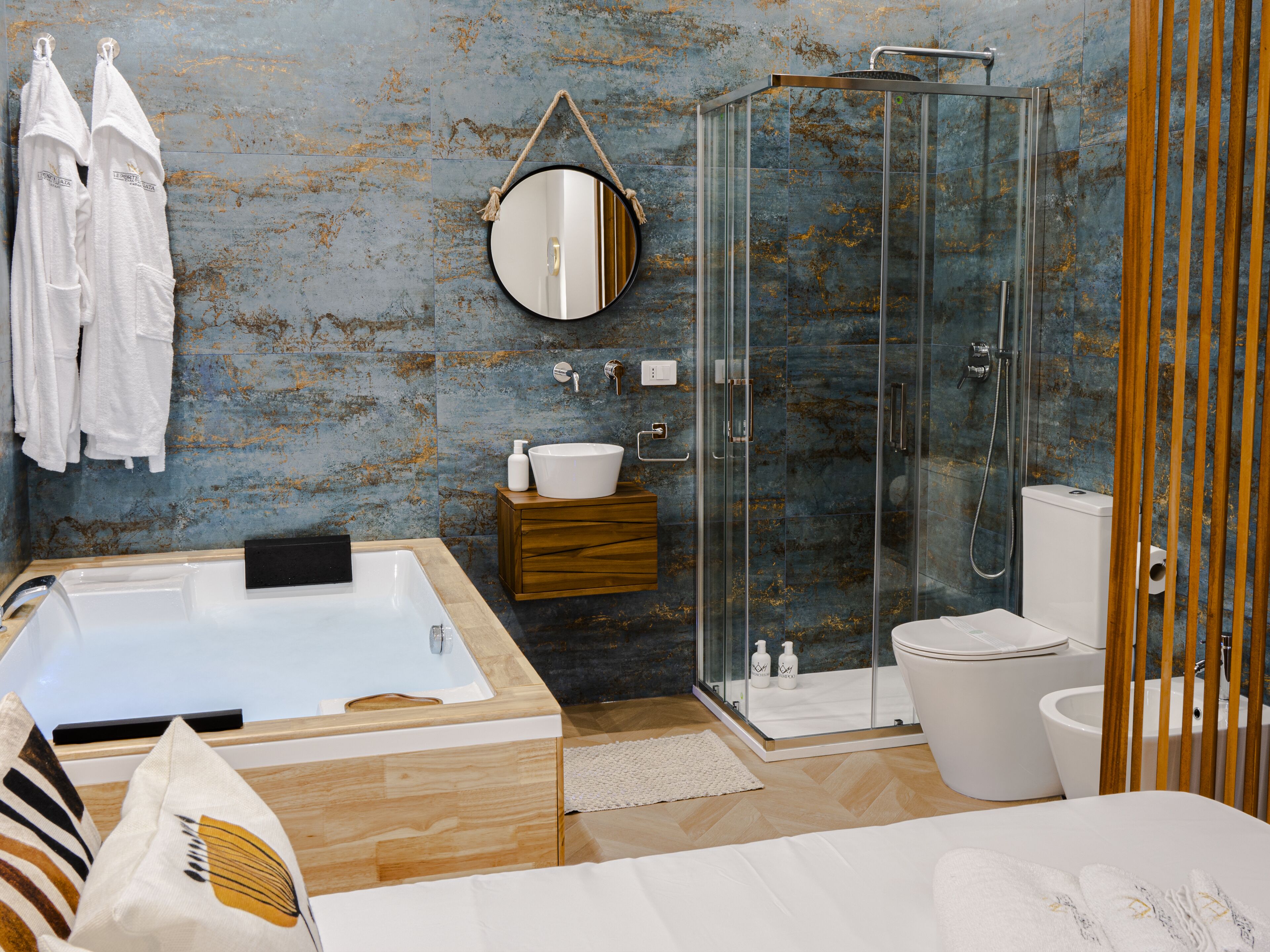 Jetted bath, hair dryer, bidet, towels