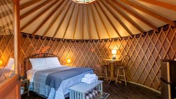 WiFi, bed sheets