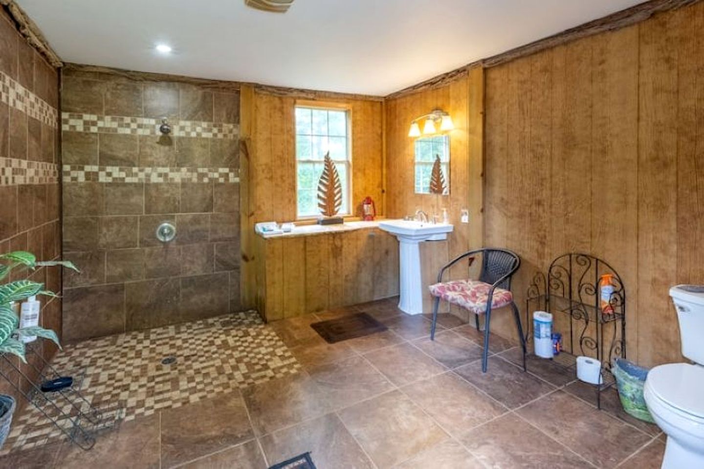Towels, toilet paper